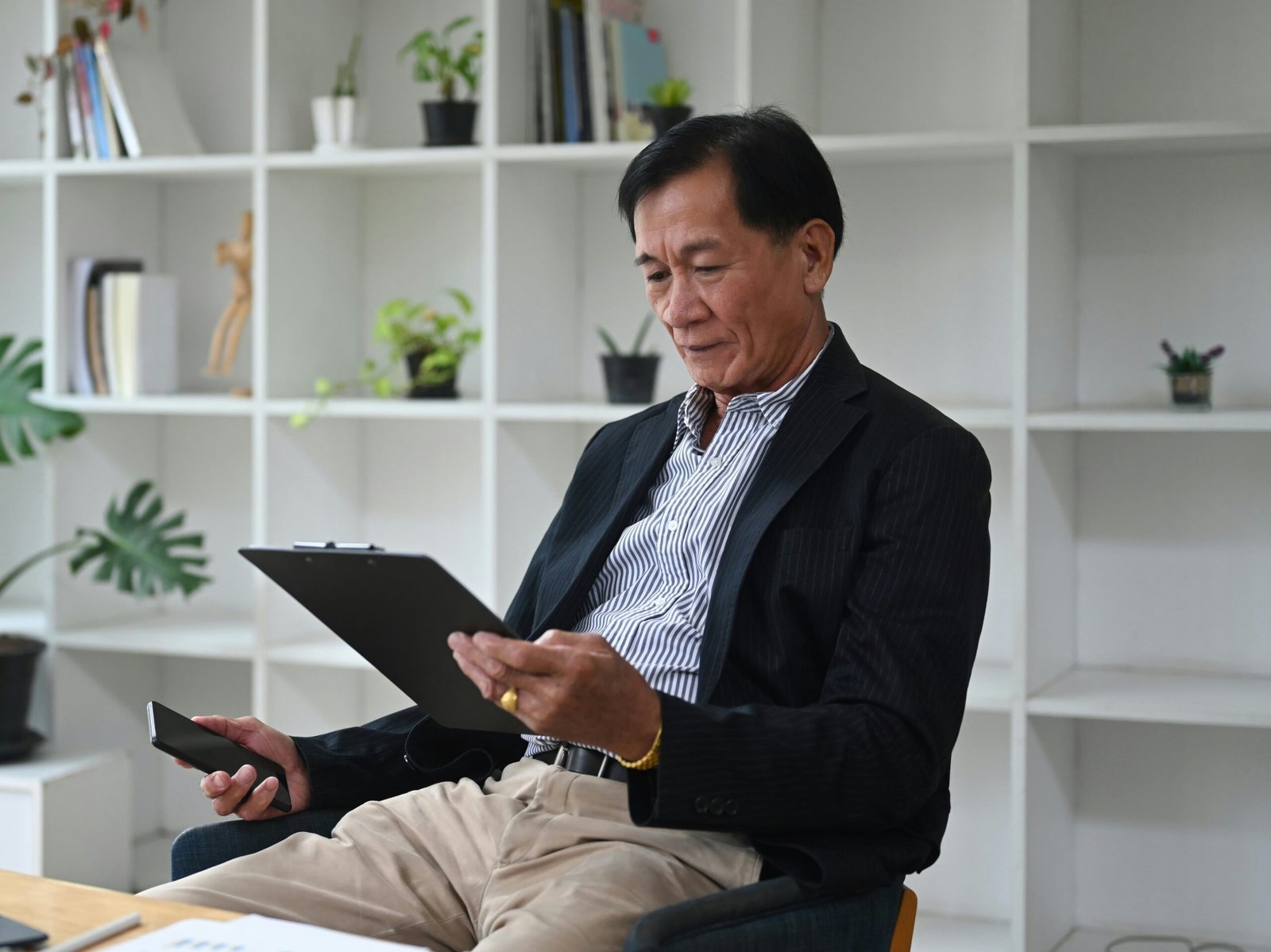 How Private Credit Fills the Gap Banks and VCs Cannot